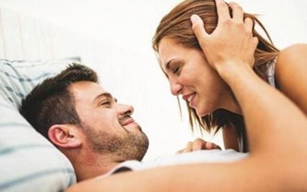 刚生完孩子不久老公就强行同房?不要命了!这样的老公值得托付吗