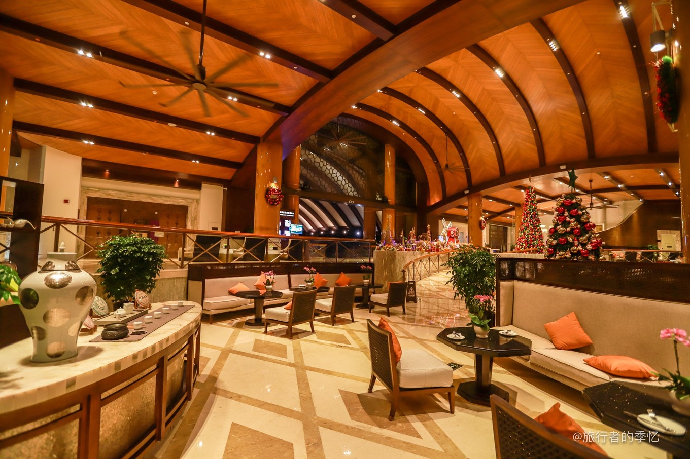 三亚复古酒店拍照,三亚网红酒店拍照攻略