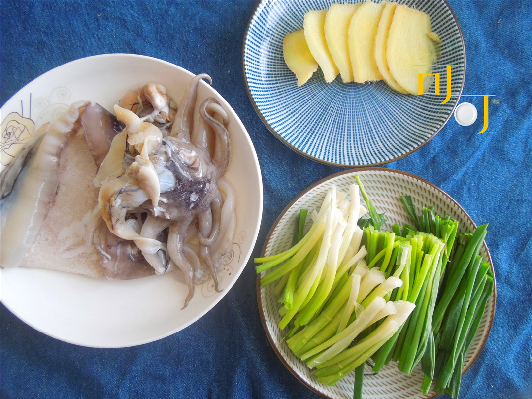 葱姜炒墨鱼片,葱姜炒墨鱼的做法大全