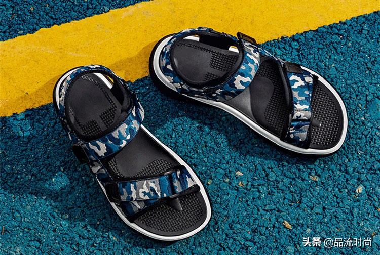 什么凉鞋穿着最舒服不臭脚,夏天怎么挑选凉鞋不臭脚