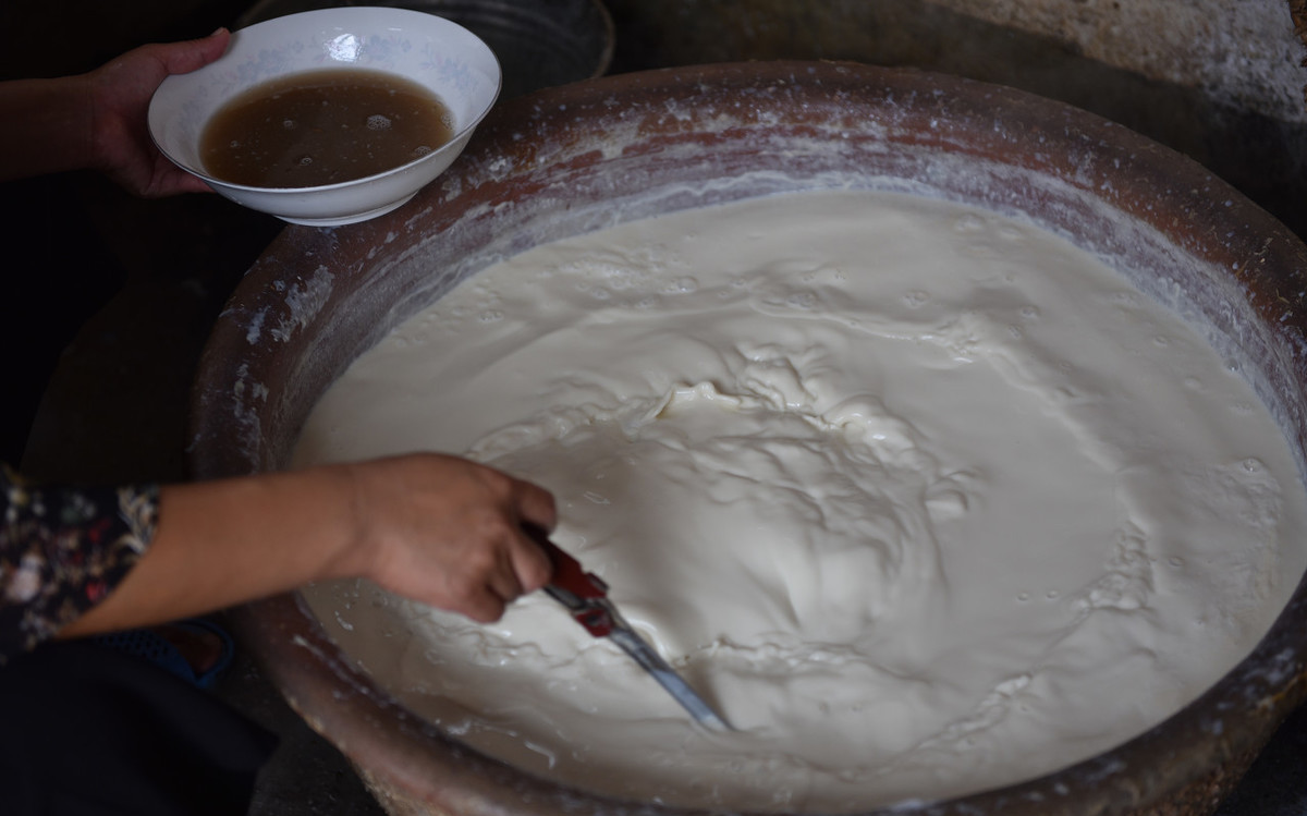 石膏豆腐的做法一斤黄豆多少石膏,一斤黄豆做豆腐要放多少石膏