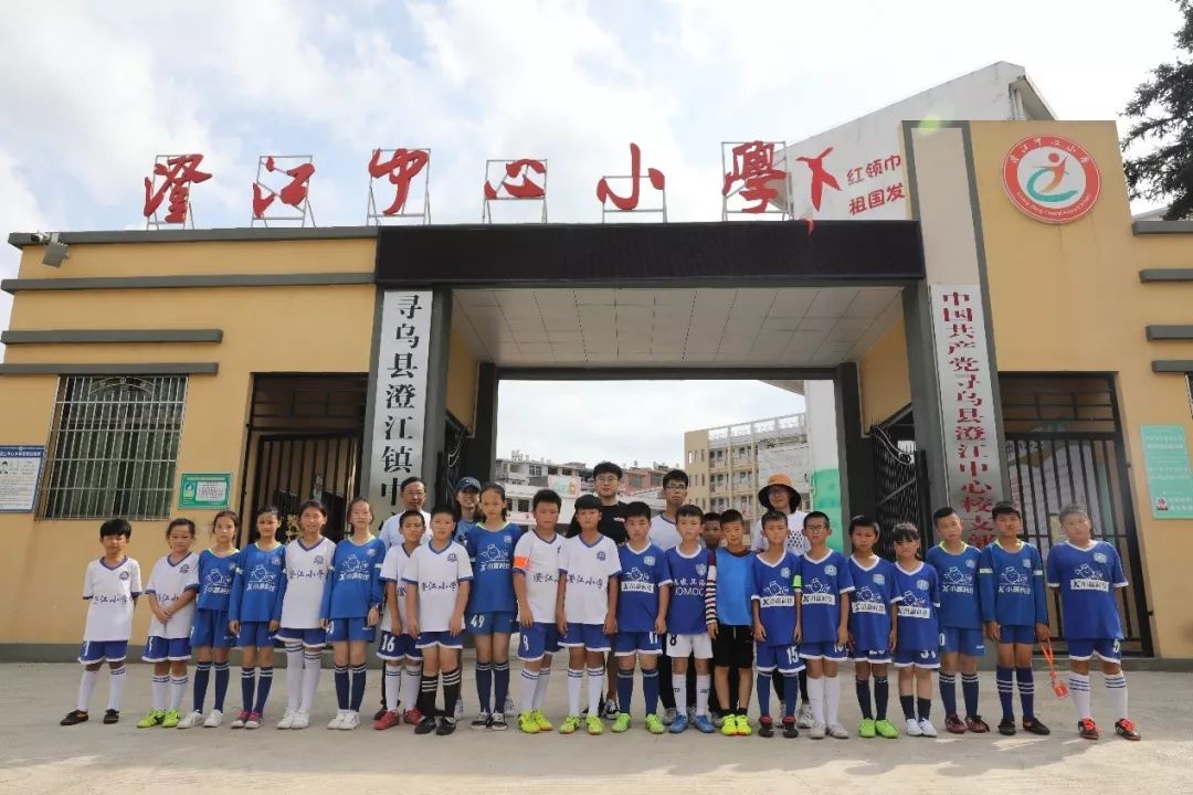 同时期内马尔和梅西,内马尔队和梅西队比赛