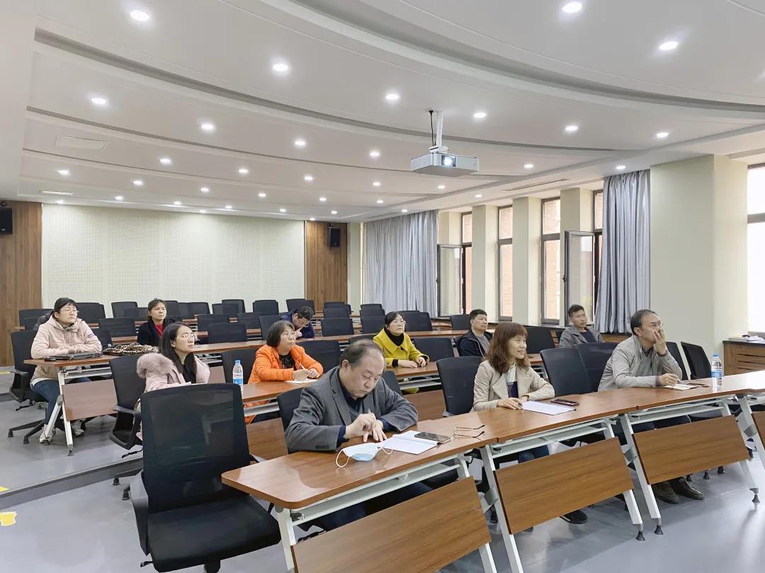 首批新工科,新文科计划