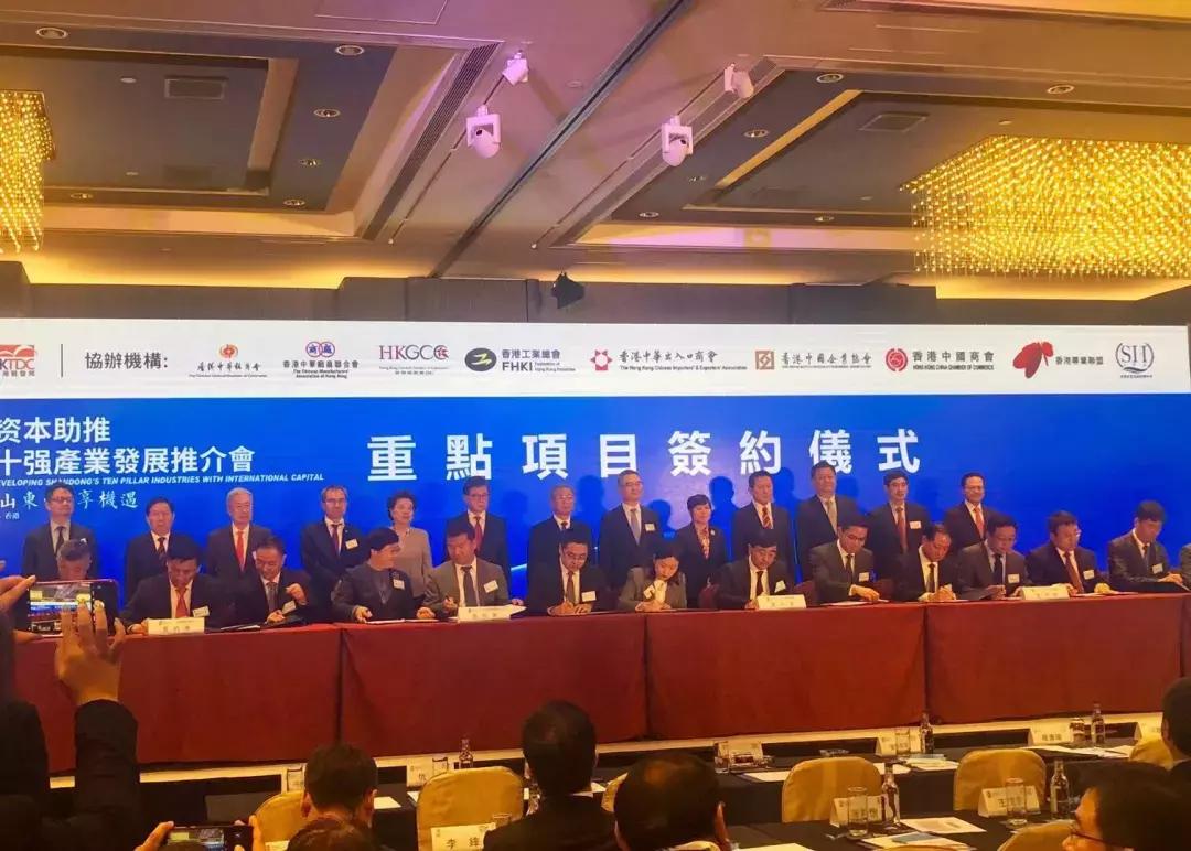 对已婚女人表白她很紧张,她想跟你表白