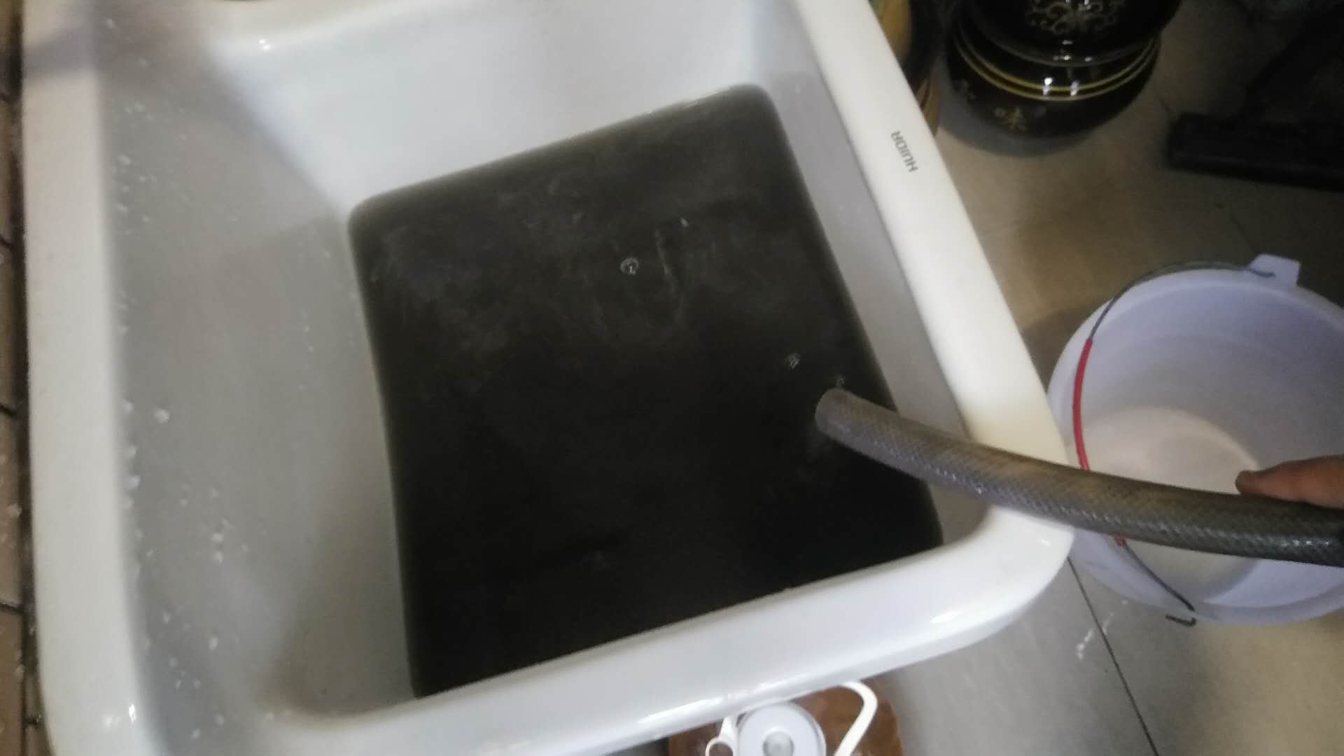 电地暖和空气能地暖优缺点,空气能地暖无水的好还是有水的好