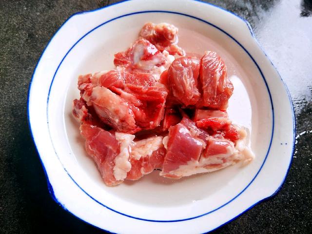 苦瓜黄豆排骨汤的做法,苦瓜黄豆排骨汤家常做法