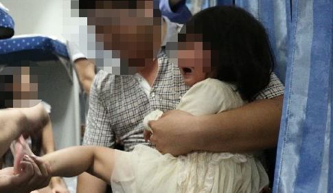 珠海一的哥接到家里电话，深夜闯红灯被扣12分！交警得知竟撤罚单？