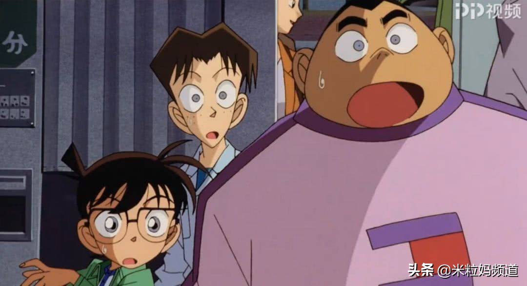 电梯9岁女孩机智自救,女人电梯自救