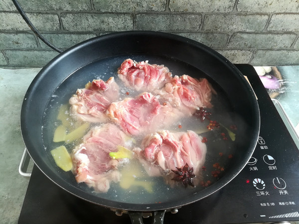 私藏40年的卤肉配方香而不腻,百年老卤肉绝密配方