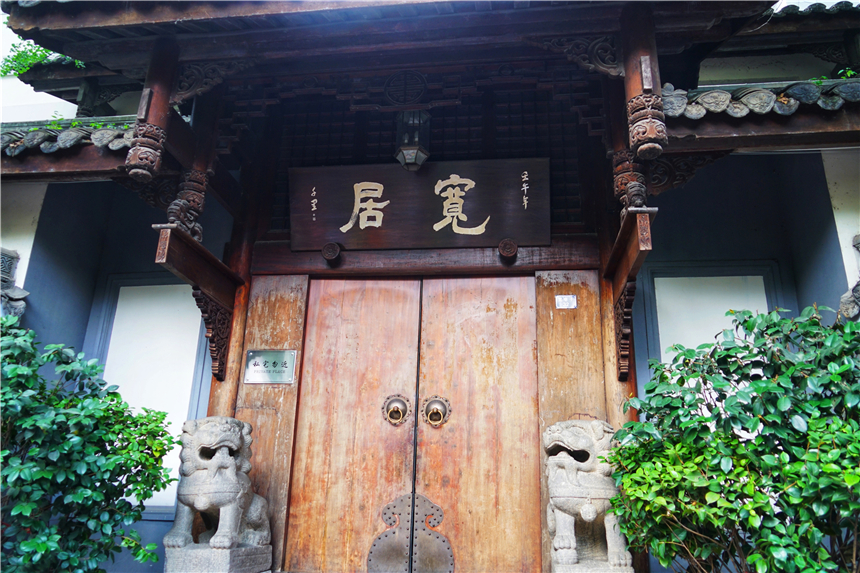 成都宽窄巷子慢生活,汇聚了地道成都文化的精髓,外地游客必打卡