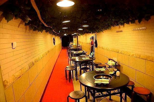 重庆最荒凉地铁站曹家湾,重庆曹家湾轻轨通没