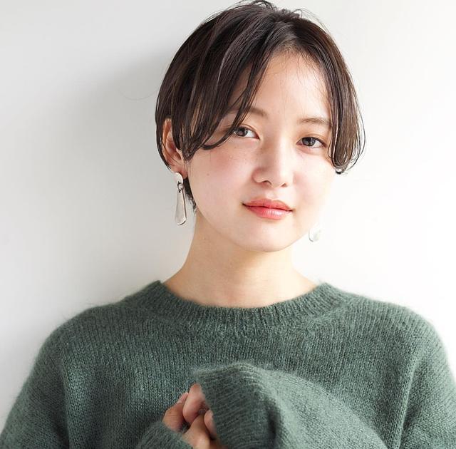 中分短发碎盖,中分碎短发怎么扎