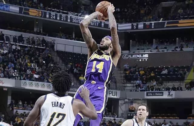 詹姆斯被主场球迷嘲讽,詹姆斯被国王球迷嘲讽