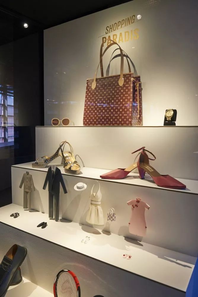 我们忌讳的纸扎，成为法国人眼中的浪漫艺术