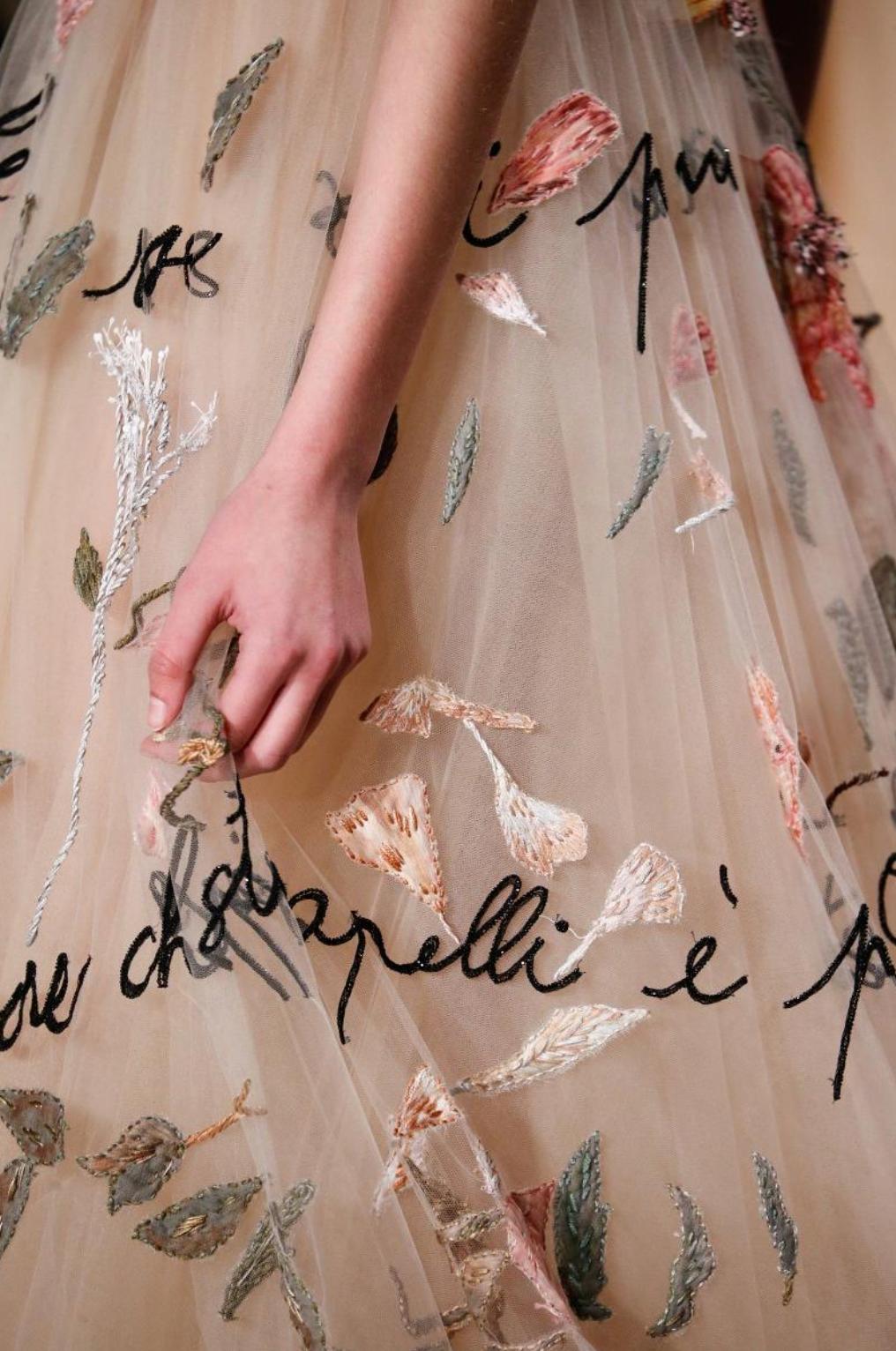 刘亦菲走红毯穿的礼服 (刘亦菲结婚了吗2017)