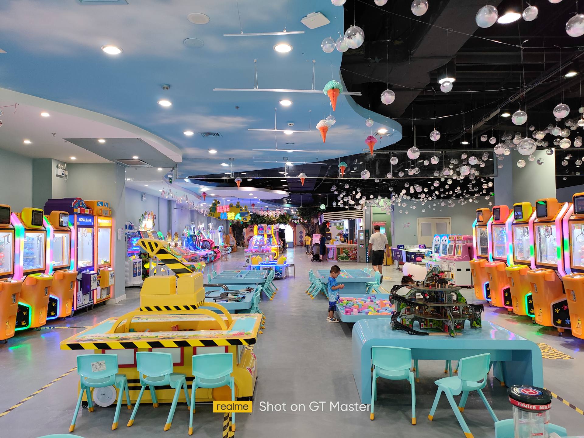 realmegt大师版哪个好看,realmegt大师版手机评测