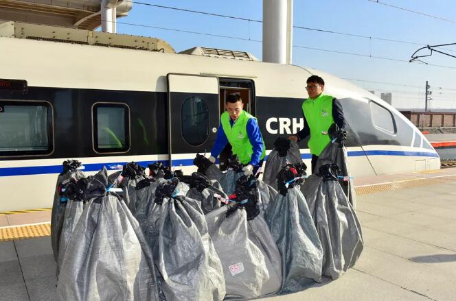 今年“双十一”，快递为啥送得这么快？