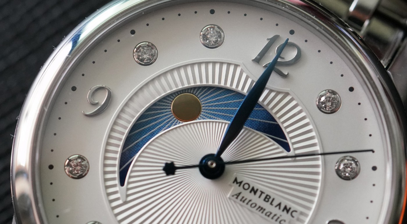 两三万左右的钻戒品牌,两三万能买到新的女表