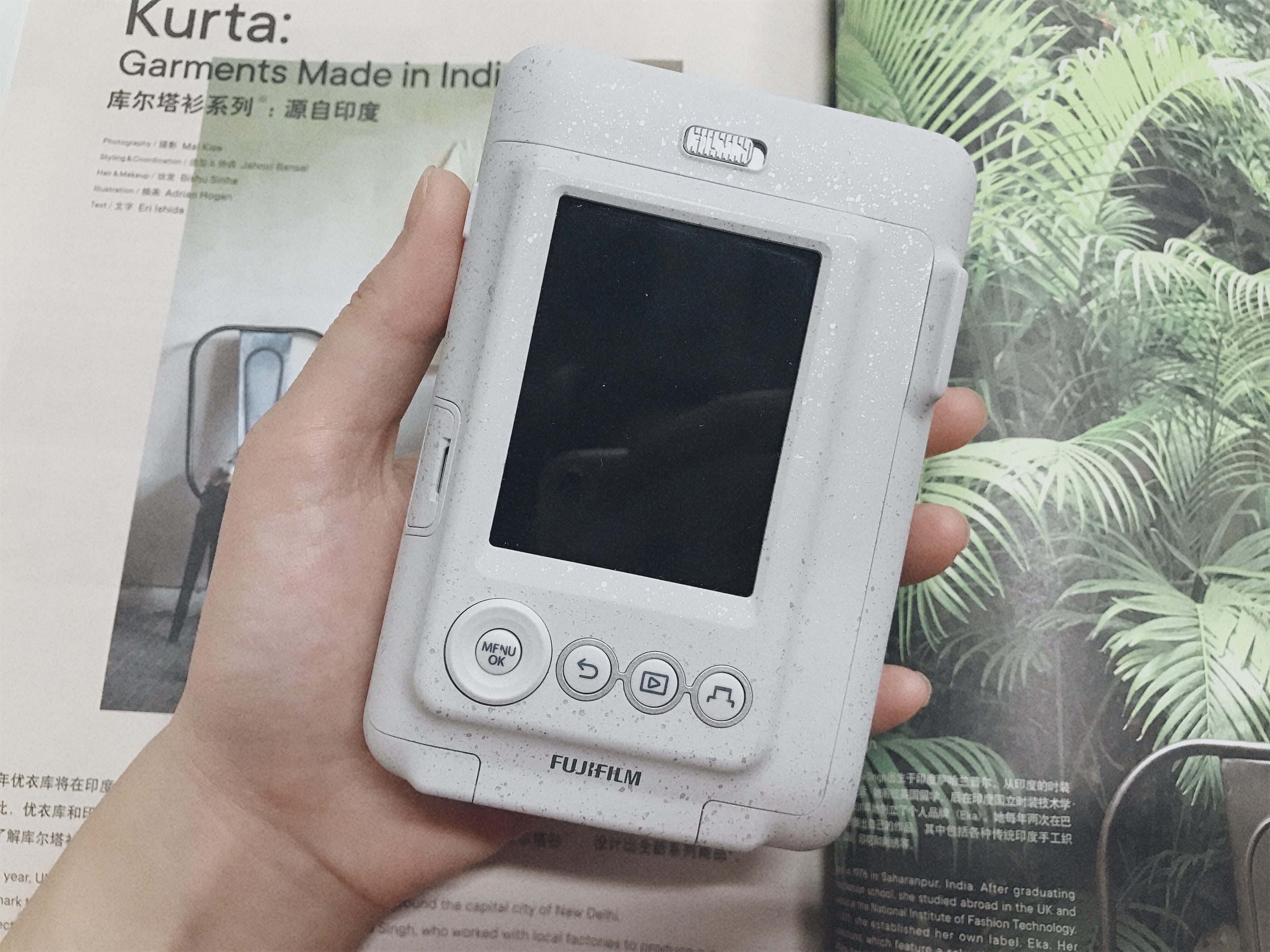 富士拍立得mini40为啥相纸不出来,富士拍立得相纸有假的吗