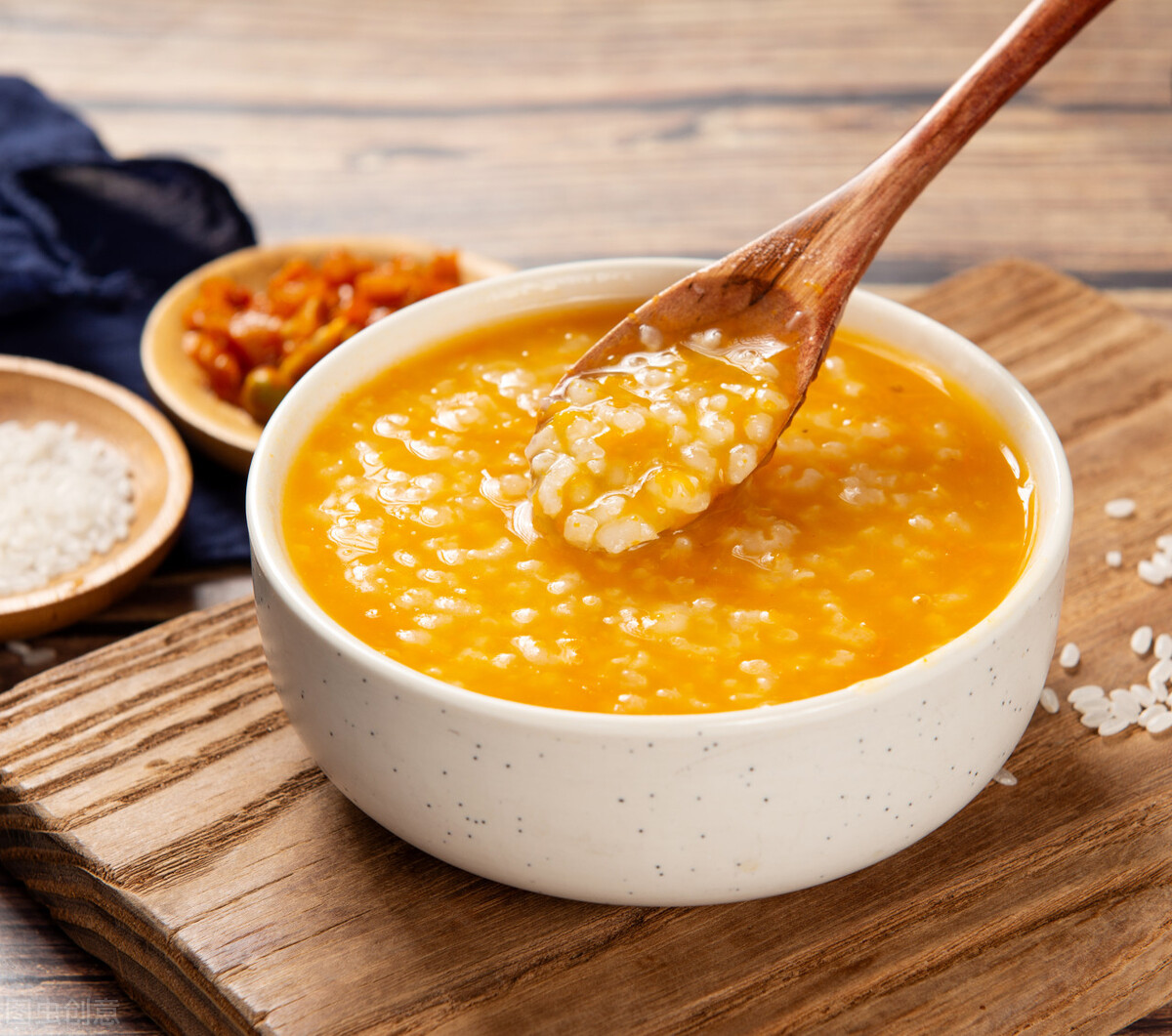 买小米是发黄好还是发白好,买小米怎么挑选才正确