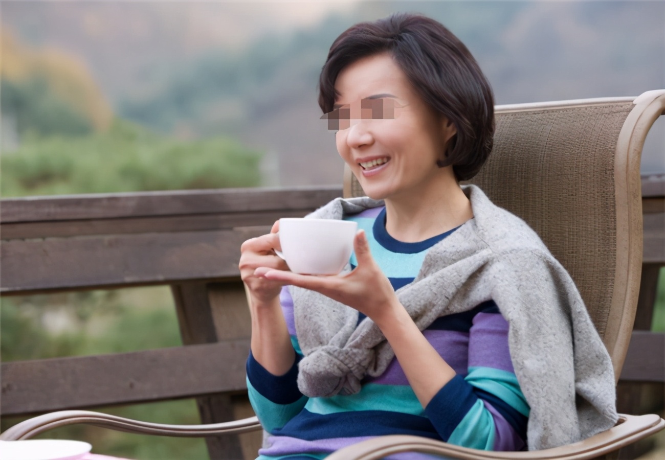 女人婚后还是把重心放在娘家,女人嫁人了重心在婆家还是娘家