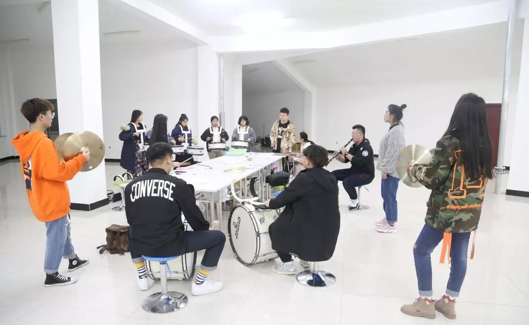 新学期课程延续公告,大学线上选修课去哪儿上