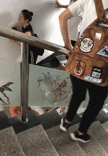 开心一刻gif搞笑动图,搞笑gif段子看起来能量满满