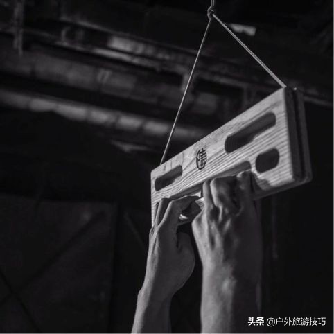 5.14和V11级别的户外攀岩冠军推荐的好用的几款户外装备