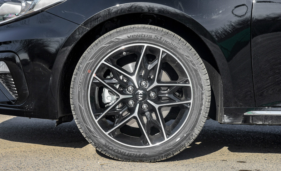 最厚道的合资b级车如今狂跌4万5,销量不温不火降价到12万多b级车