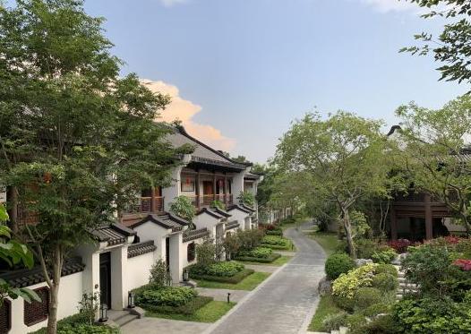 惠州宝藏级的度假村，水墨宋朝园林，乘船入住，瀑布，稻田，泳池