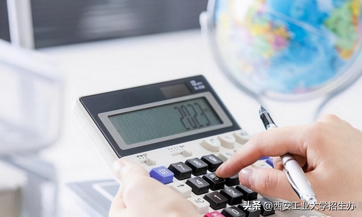 高考志愿选择哪些专业就业前景好,报志愿热门专业及就业前景