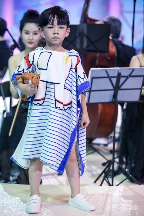 鍏嶈垂绾夸笂澶瑰▋濞僡pp,澶瑰▋濞冪殑鐩存挱闂村彲浠ュ厤璐规姄濞冨▋