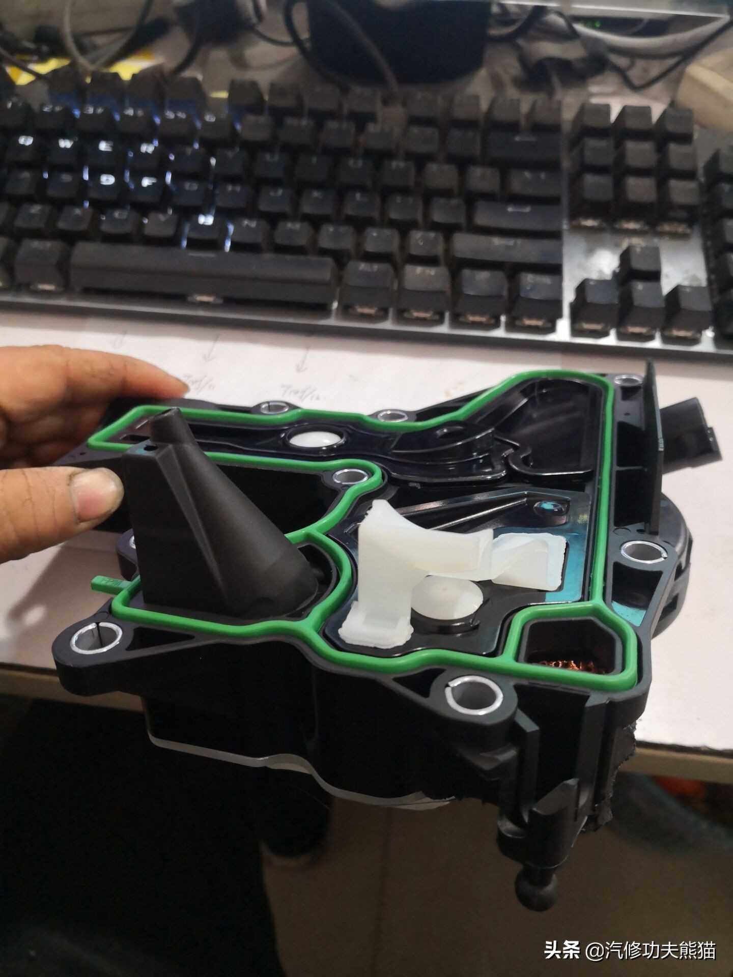 斯柯达昊锐发动机烧机油大修,18款的斯柯达为什么烧机油