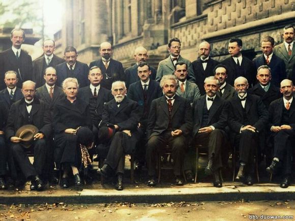 居里夫人为什么获得两次诺贝尔奖,居里夫人获得诺贝尔奖的事迹