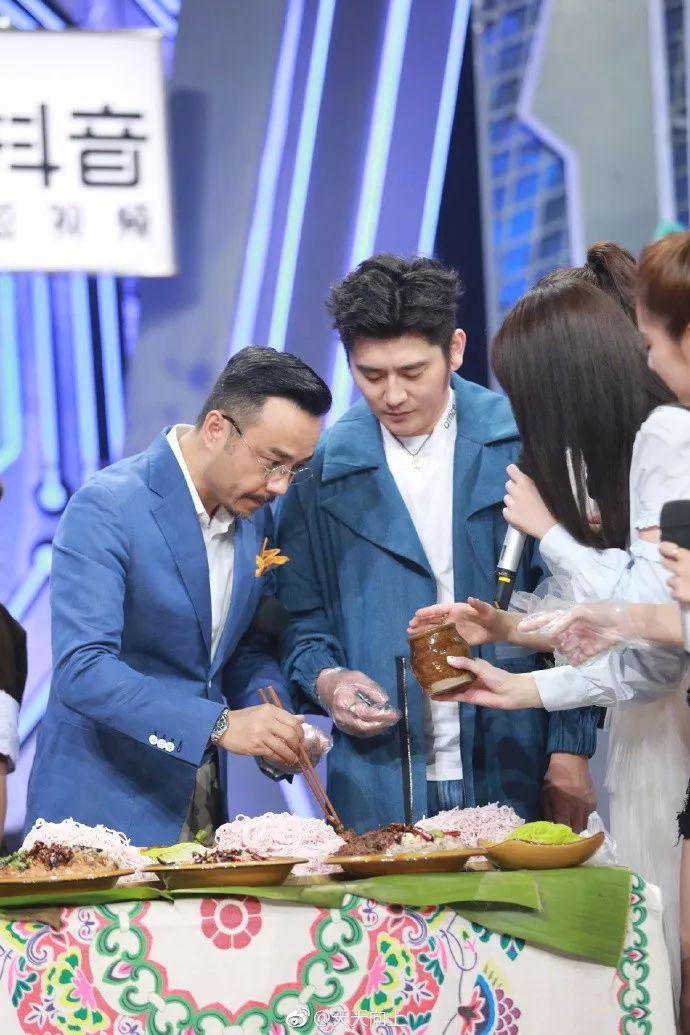 一处小众目的地！这里有酸汤辣子蘸出来的美味，吃一口就丢魂！