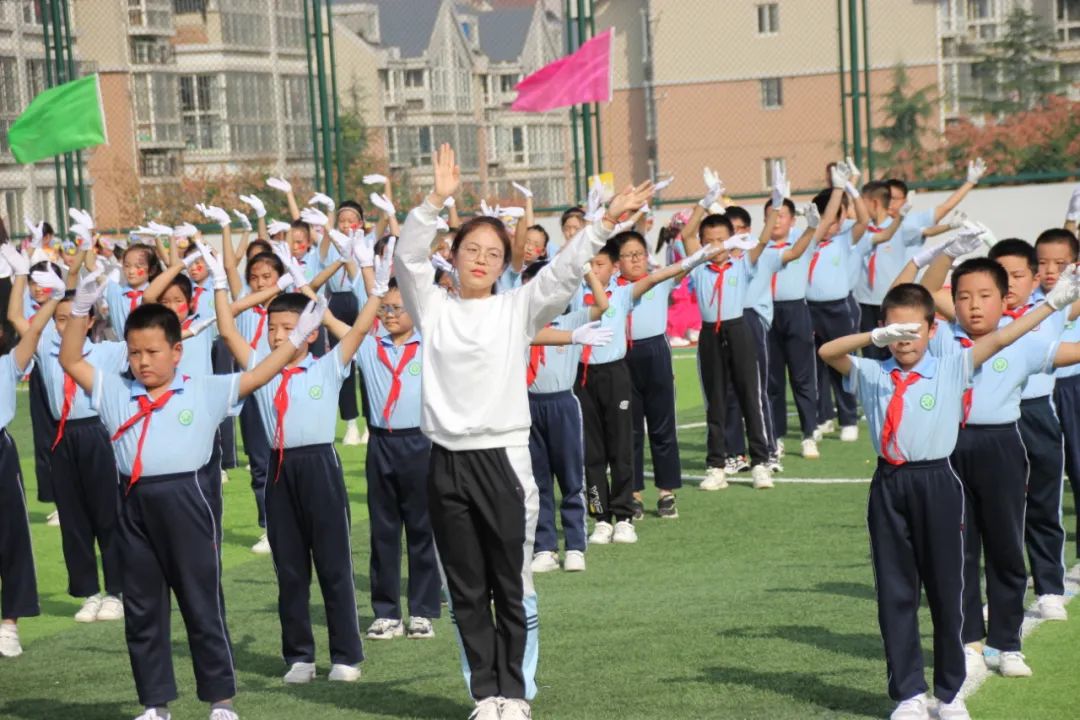 庆祝建党百年大型排舞展演西安,建党100周年校园啦啦操比赛