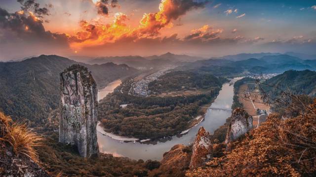 浙江隐藏一座仙境,浙江距离杭州1小时车程的城市