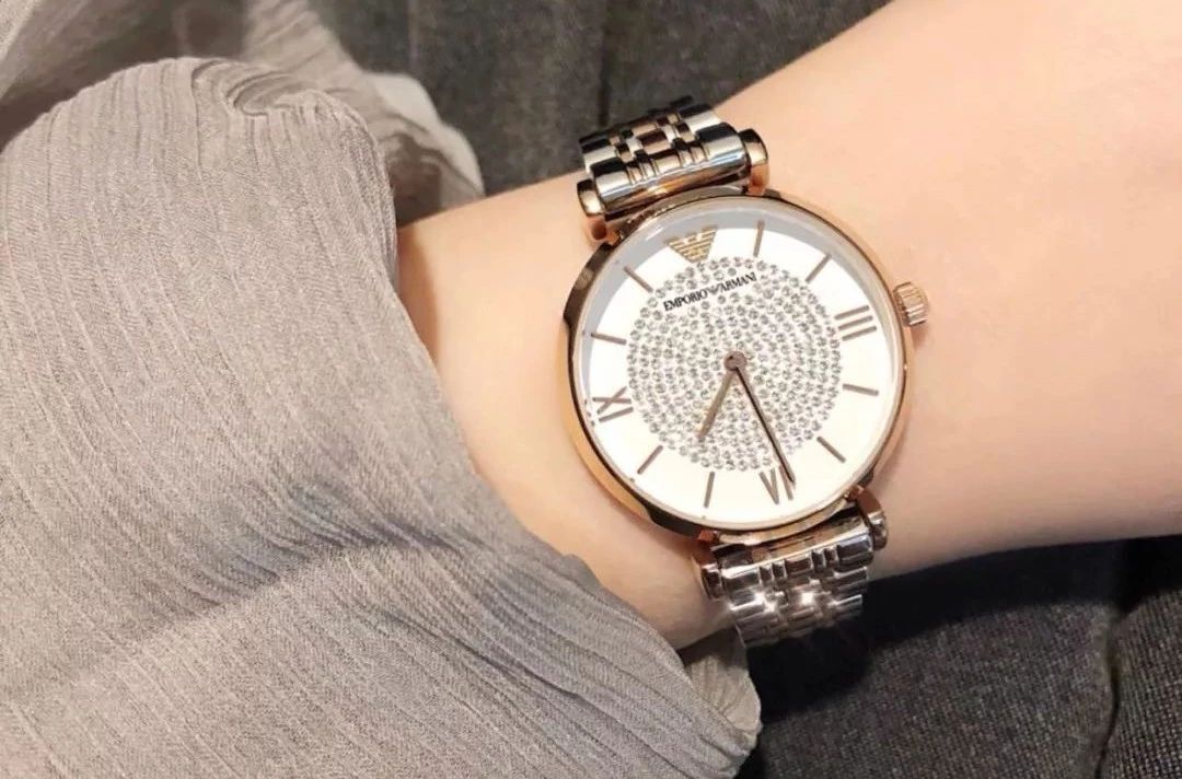 姜珮瑶戴的手表,张钧甯戴的手表