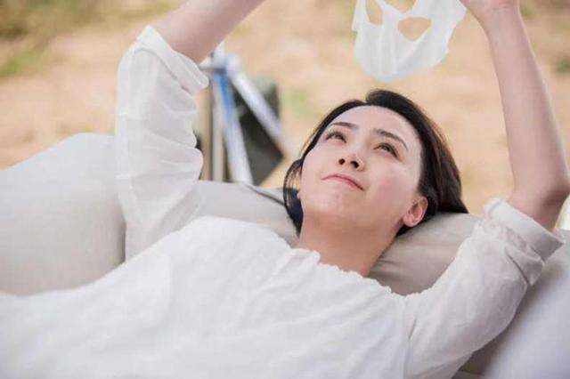 面膜可以难用到什么程度？刚敷上的一瞬间就不想敷了，RAY上榜