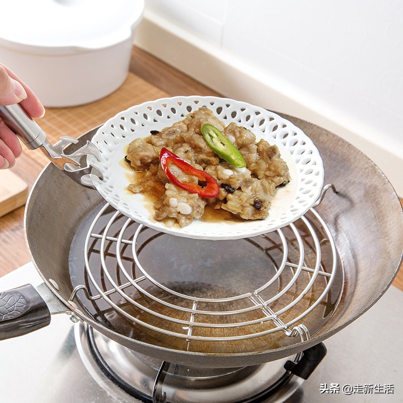 避免炒菜时油花四溅,做菜怕被油溅到