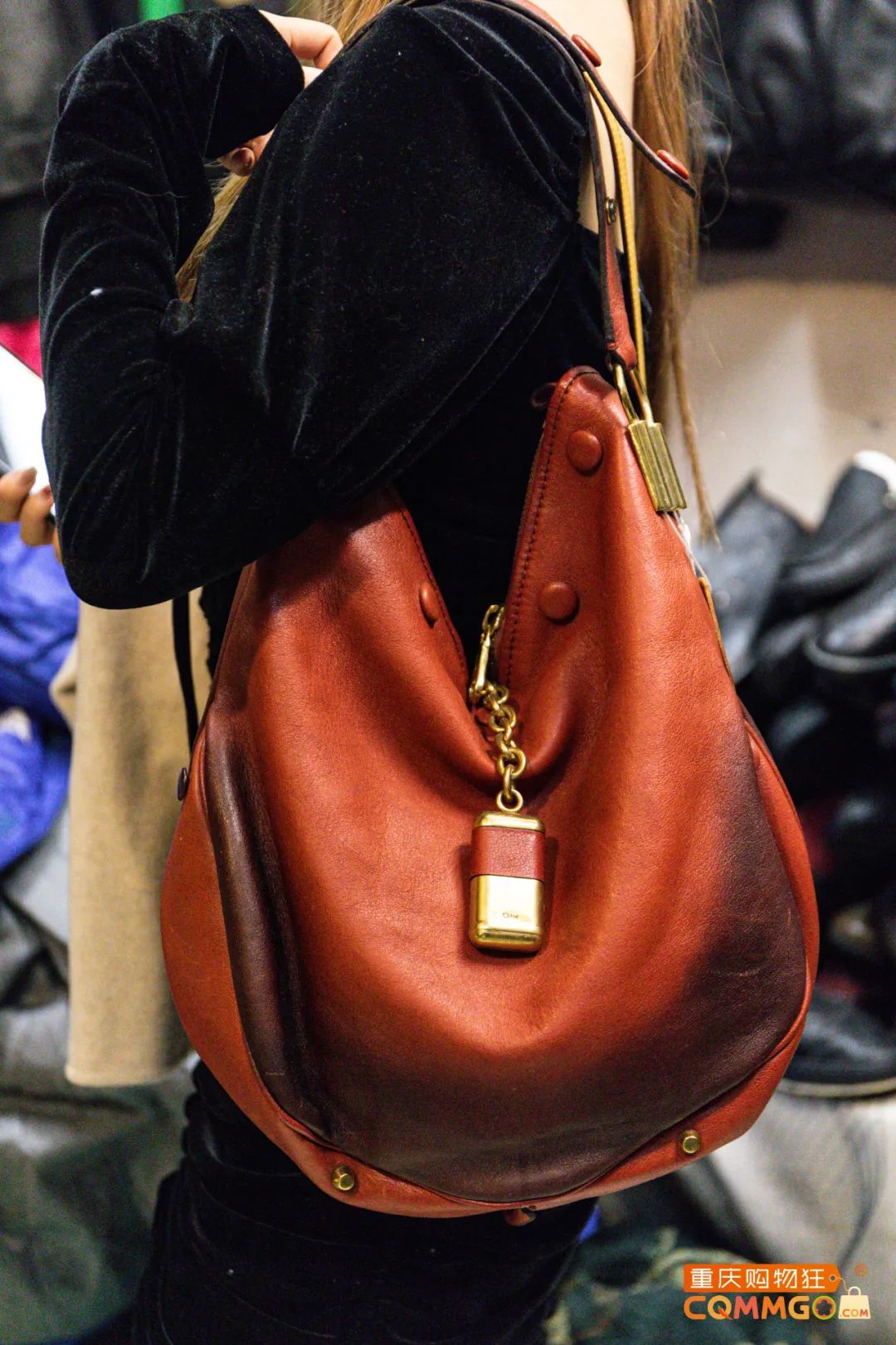 解放碑二手衣服市场,解放碑红鼎国际