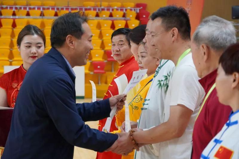 第十四届健身气功比赛视频,全民健身运动会健身气功比赛