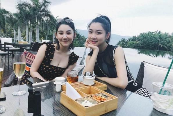 38岁前国脚患癌悲情退役!现任上港队副经理,妻子身材美貌俱佳