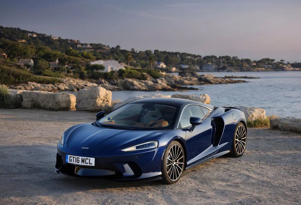 不被大众熟知的千万级豪车,动力比较强的豪车