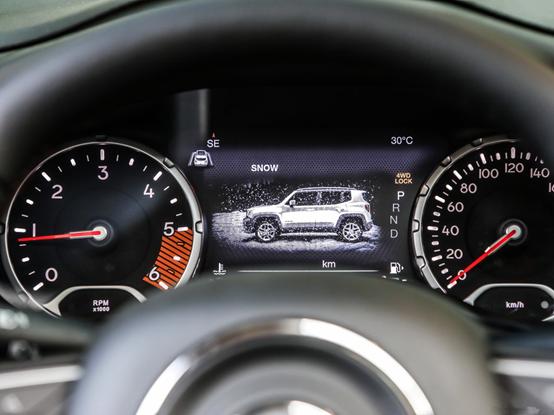 jeep自由侠改款消息,最新款jeep自由侠内饰