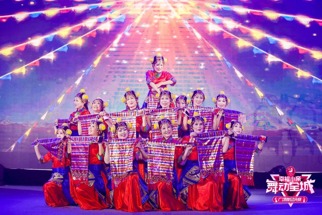 春晚广场舞比赛,大家一起来广场舞比赛第一名