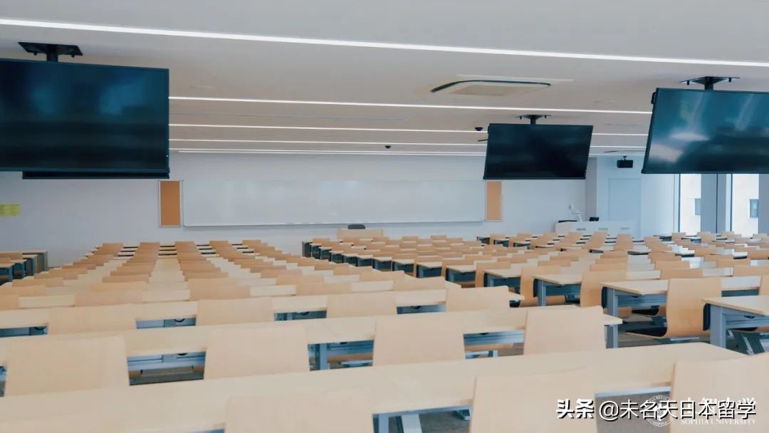 中国人在日本大学里当教授是什么体验？
