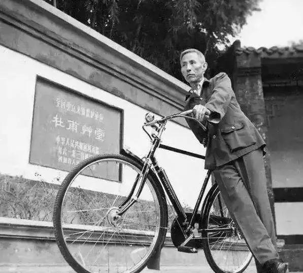 30张珍贵的老照片,47张绝版老相片