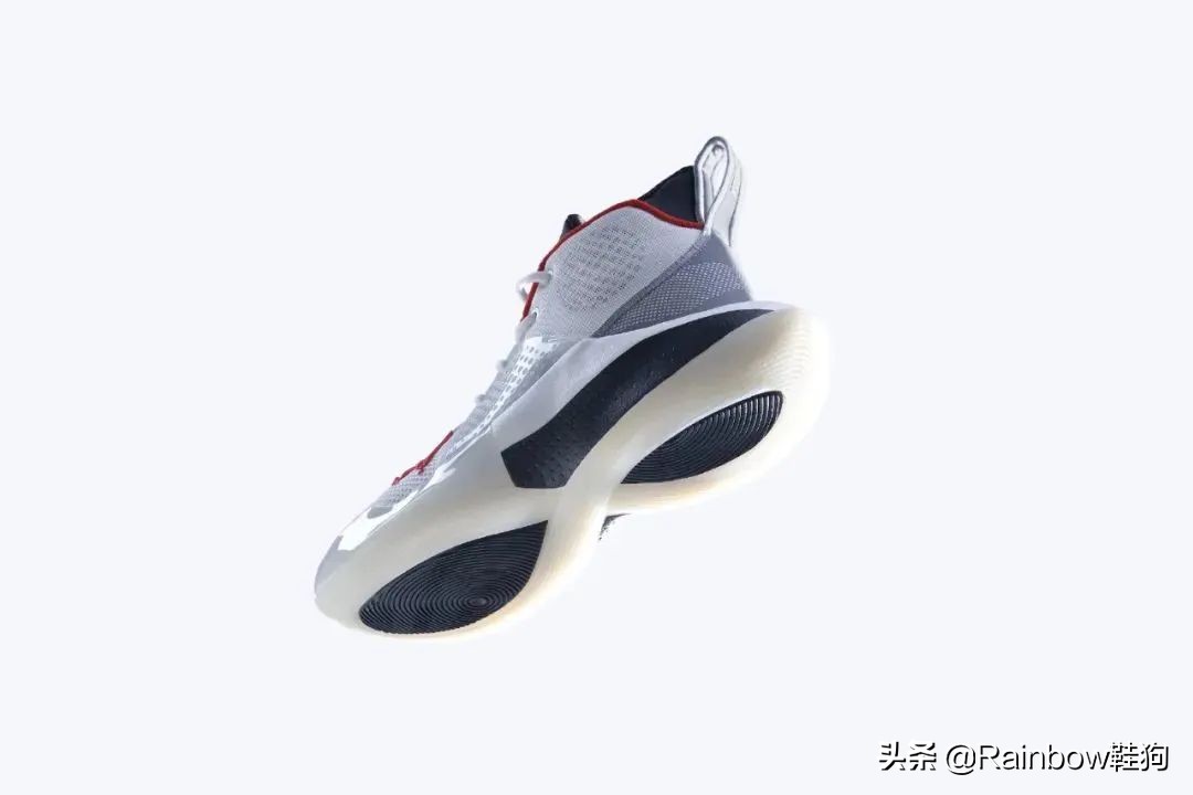 李宁音速8测评,音速8pe版和普通版的区别