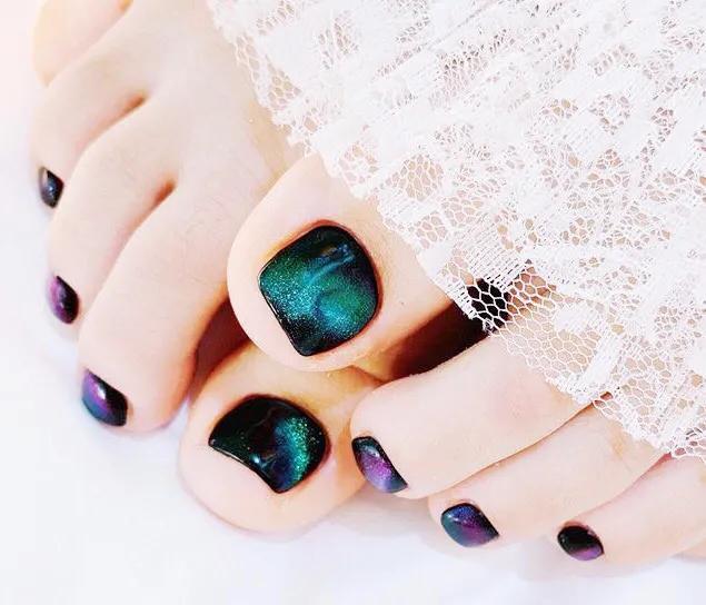 有一种颜色叫blackpink,blackpink黑色火焰美甲